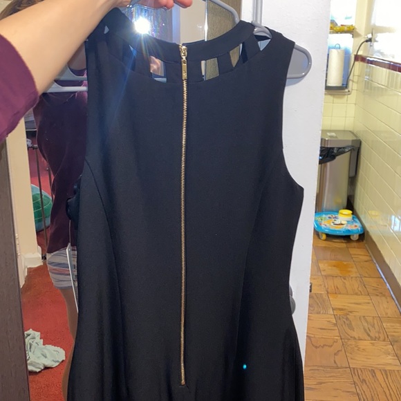 Women’s Dress - Picture 6 of 6